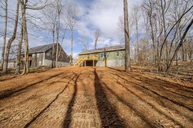 478 Hickory Ln, Sparta, TN 38583