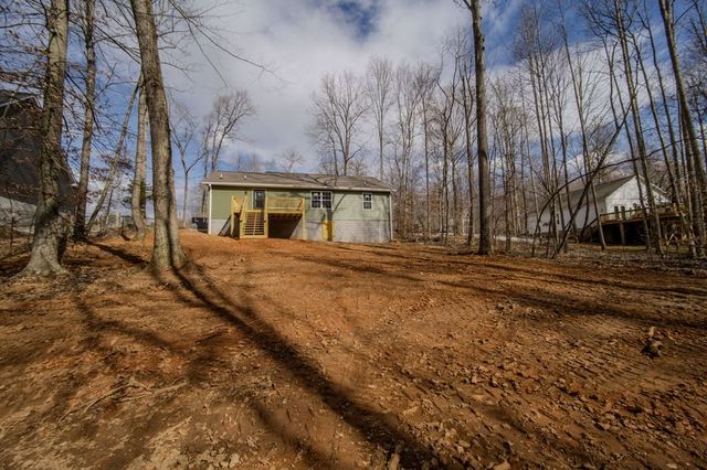 478 Hickory Ln, Sparta, TN 38583