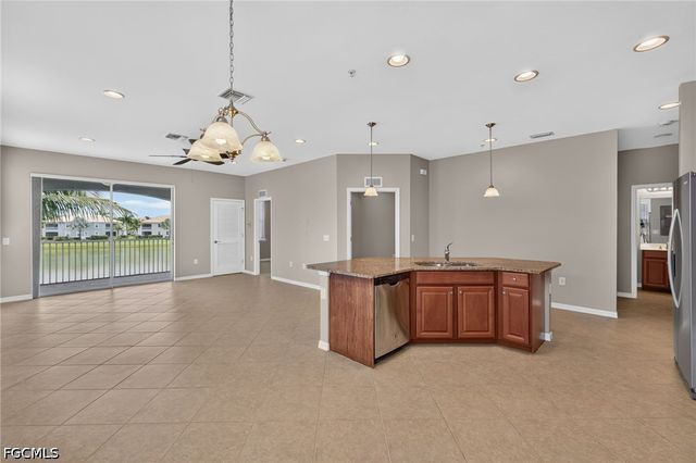 18268 Creekside Preserve LOOP 201, Fort Myers, FL 33908
