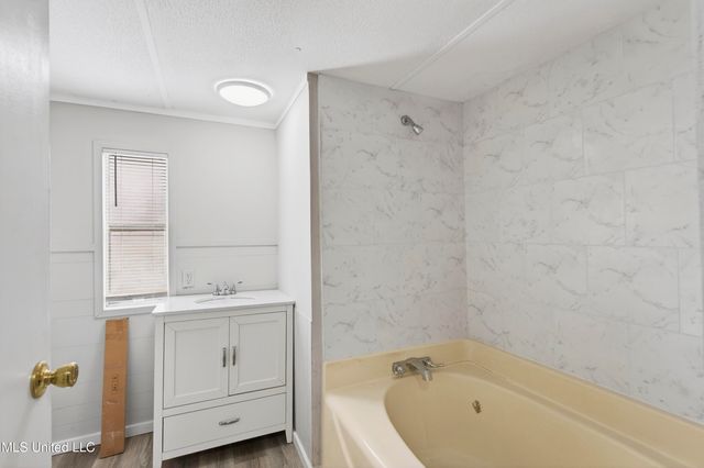 11213 Dobson Road, 12, Gulfport, MS 39503