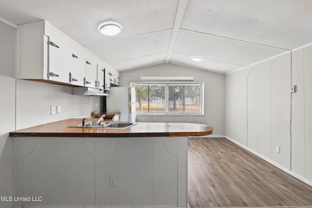 11213 Dobson Road, 12, Gulfport, MS 39503