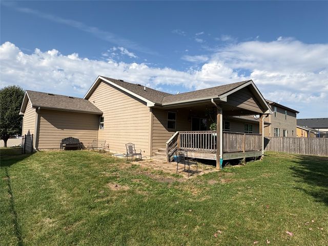 2015 SE Greentree Drive, Waukee, IA 50263