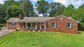236 Deerwood Dr, Lynchburg, VA 24502