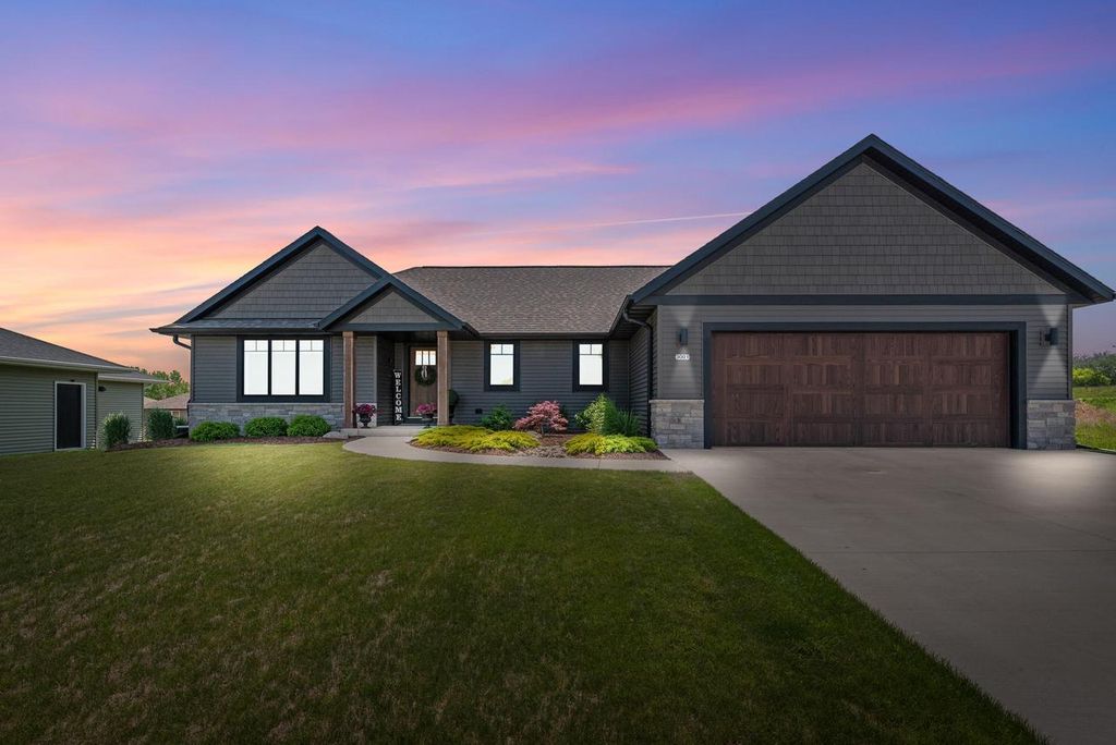 3001 Stonebrook DRIVE, Sheboygan, WI 53081