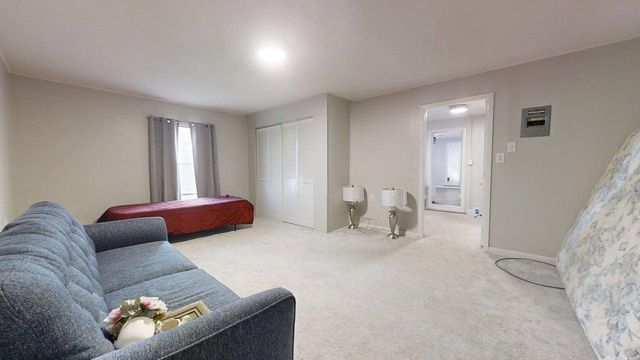 1009 N Prospect Avenue, Champaign, IL 61820