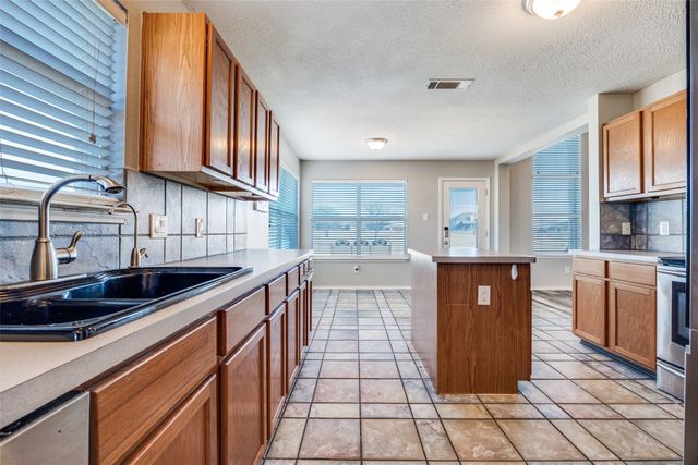 1026 County Road 544, Nevada, TX 75173