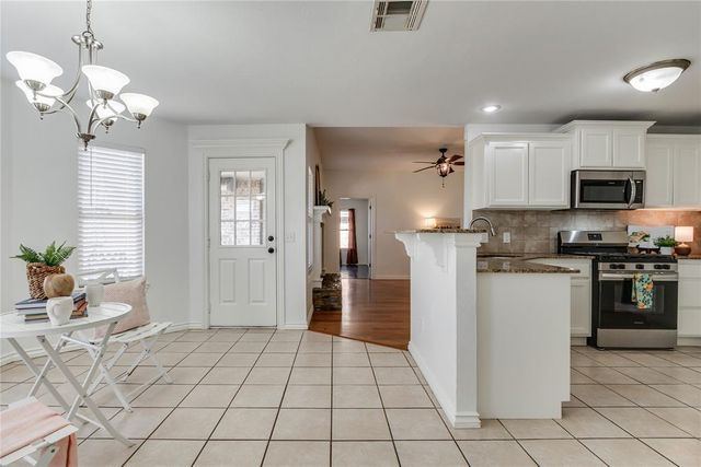 202 N Westminster Way, Mustang, OK 73064