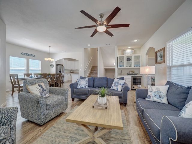 177 La Concha Blvd, Port Aransas, TX 78373