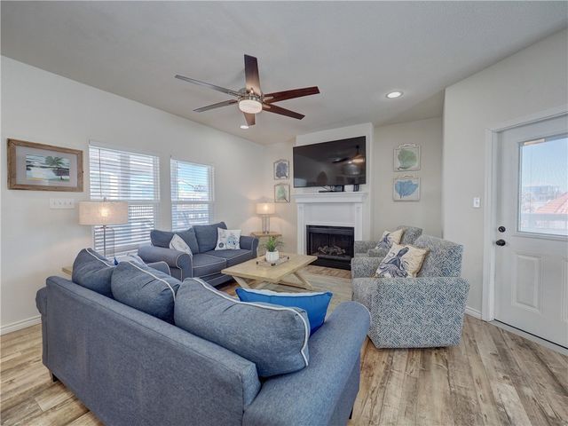 177 La Concha Blvd, Port Aransas, TX 78373