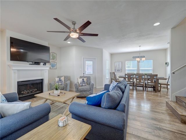 177 La Concha Blvd, Port Aransas, TX 78373