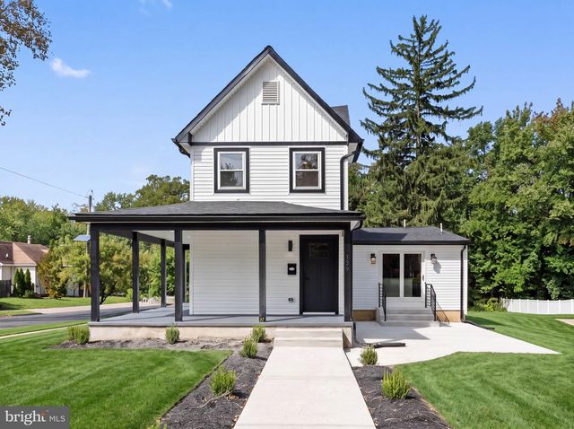 139 ALBANY AVE, Barrington, NJ 08007