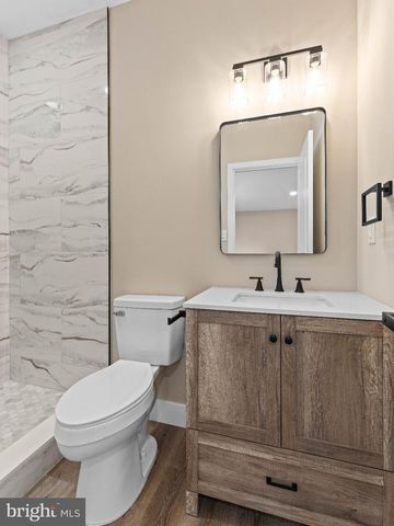 139 ALBANY AVE, Barrington, NJ 08007