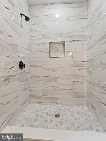 139 ALBANY AVE, Barrington, NJ 08007