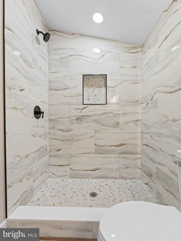 139 ALBANY AVE, Barrington, NJ 08007