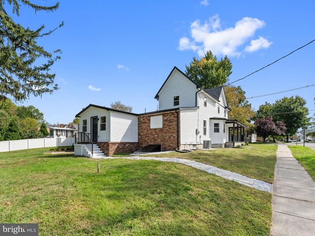 139 ALBANY AVE, Barrington, NJ 08007