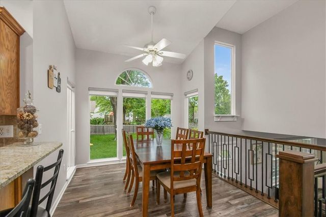 420 NE Victoria Circle, Lee's Summit, MO 64086