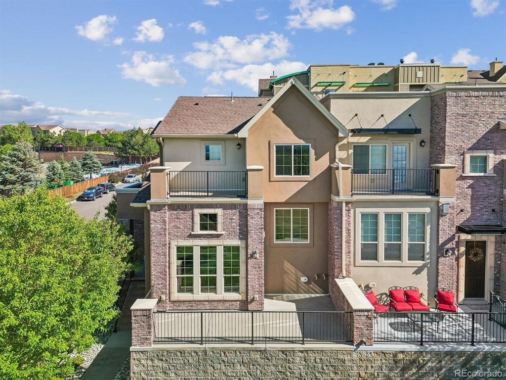1200 Rockhurst Dr E, Highlands Ranch, CO 80129