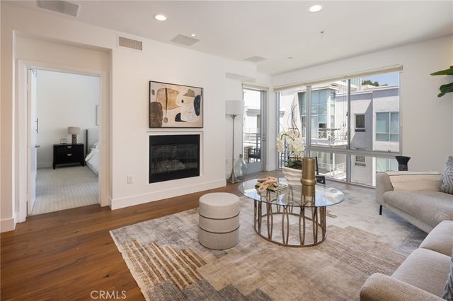 111 S De Lacey Avenue 417, Pasadena, CA 91105
