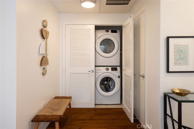 111 S De Lacey Avenue 417, Pasadena, CA 91105