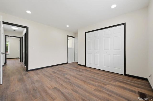 33058 Ione Drive, Sterling Heights, MI 48310