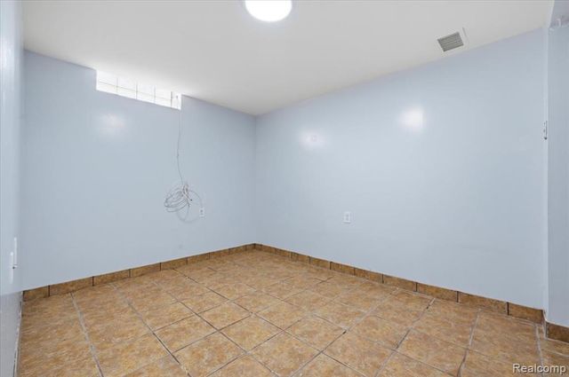 33058 Ione Drive, Sterling Heights, MI 48310