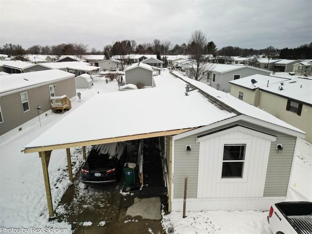 1303 Windridge Lane, Fremont, MI 49412