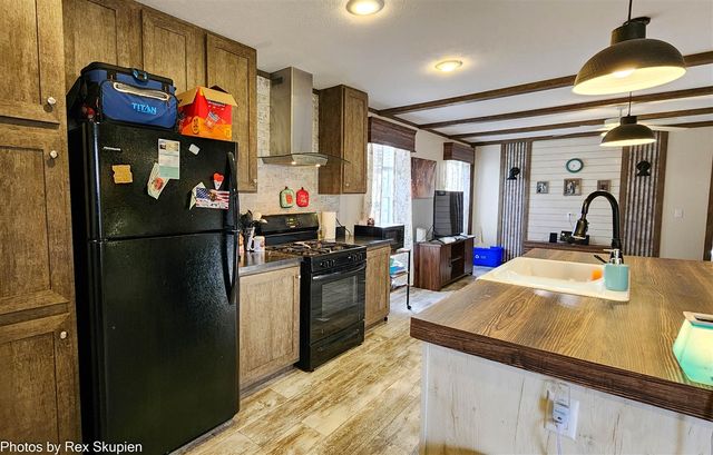 1303 Windridge Lane, Fremont, MI 49412