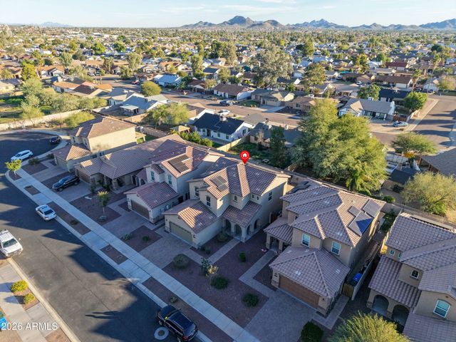 627 W KERRY Lane, Phoenix, AZ 85027