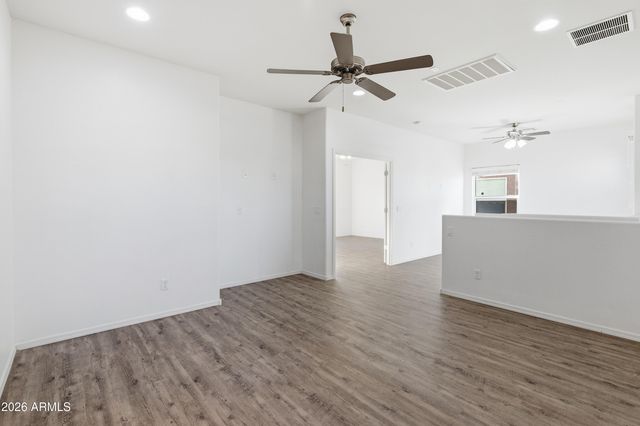 627 W KERRY Lane, Phoenix, AZ 85027