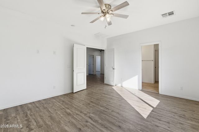 627 W KERRY Lane, Phoenix, AZ 85027