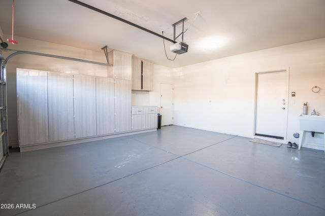 627 W KERRY Lane, Phoenix, AZ 85027