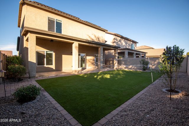 627 W KERRY Lane, Phoenix, AZ 85027
