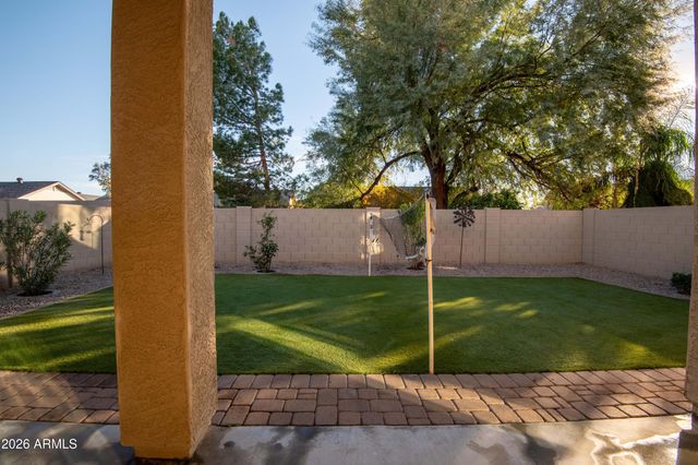 627 W KERRY Lane, Phoenix, AZ 85027