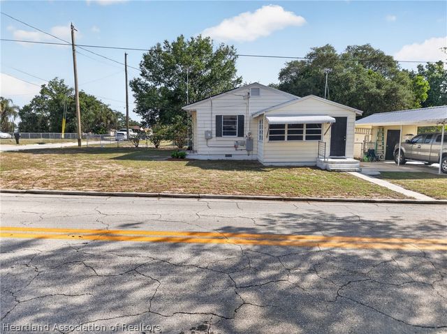 1203 Evanston Street, Sebring, FL 33870