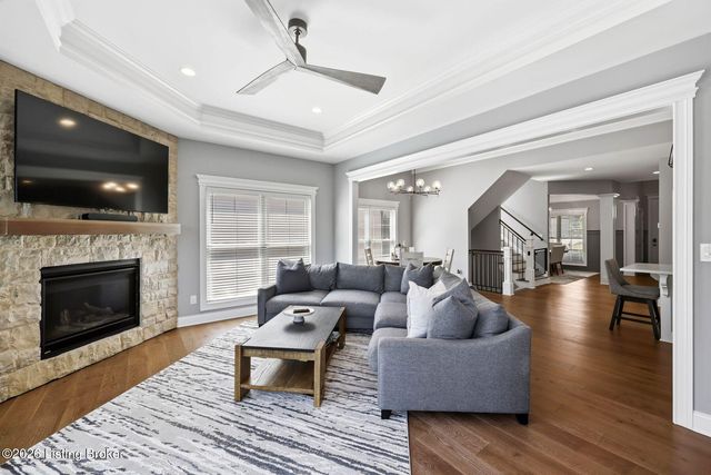 3313 Meadow Bluff Way, Louisville, KY 40245