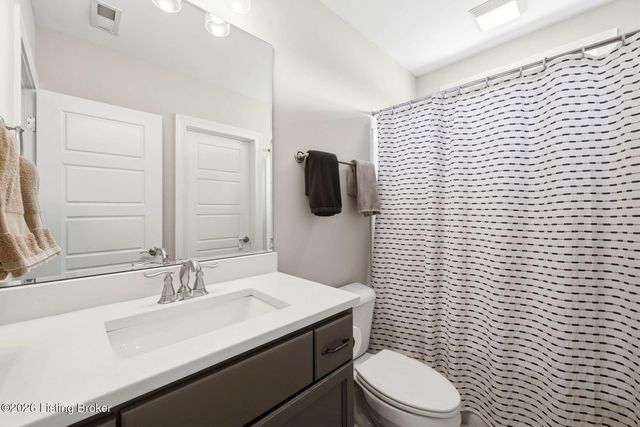 3313 Meadow Bluff Way, Louisville, KY 40245