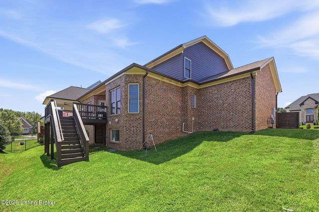 3313 Meadow Bluff Way, Louisville, KY 40245