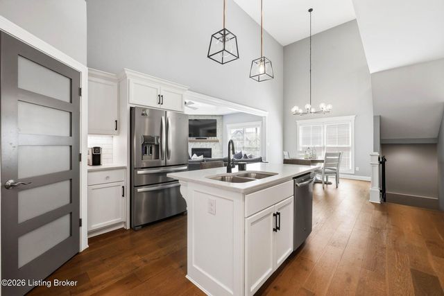 3313 Meadow Bluff Way, Louisville, KY 40245