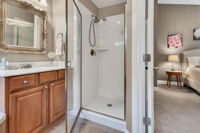 1077 Woodbury Falls Dr, Nashville, TN 37221