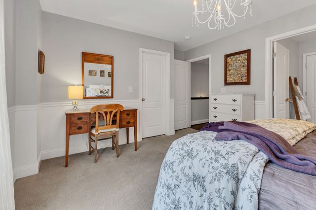 1077 Woodbury Falls Dr, Nashville, TN 37221