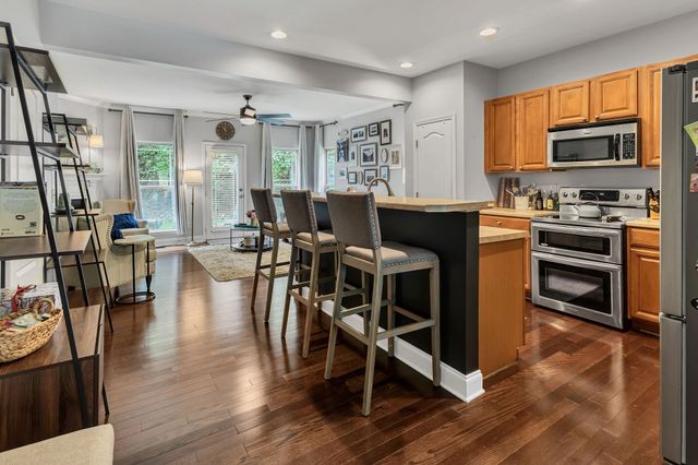 1077 Woodbury Falls Dr, Nashville, TN 37221