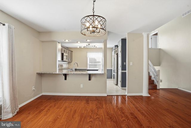 2807 WESTGATE DR, Easton, PA 18040