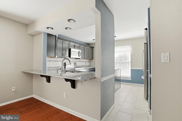 2807 WESTGATE DR, Easton, PA 18040