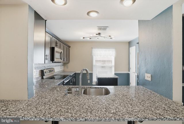 2807 WESTGATE DR, Easton, PA 18040