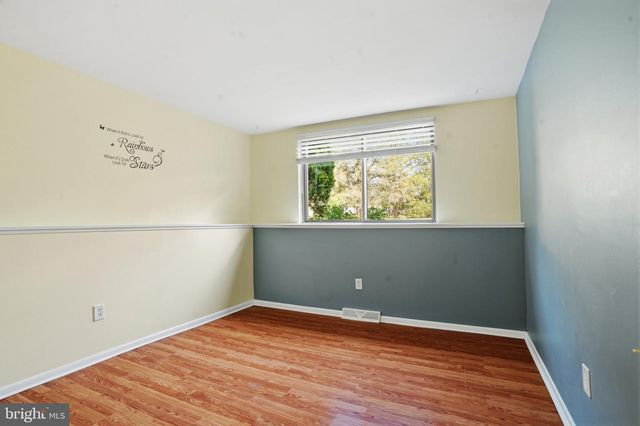 2807 WESTGATE DR, Easton, PA 18040