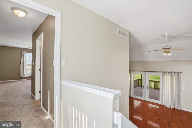 2807 WESTGATE DR, Easton, PA 18040
