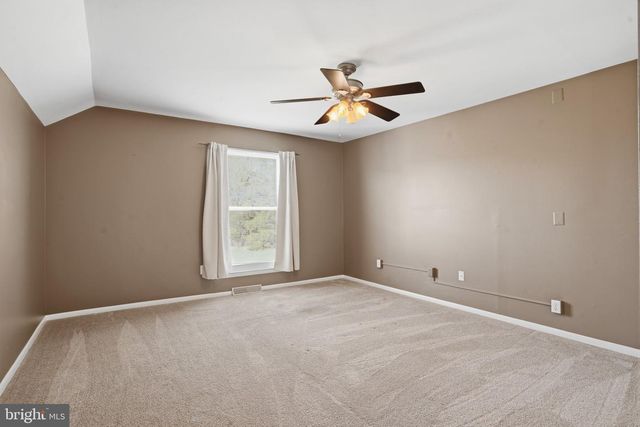 2807 WESTGATE DR, Easton, PA 18040