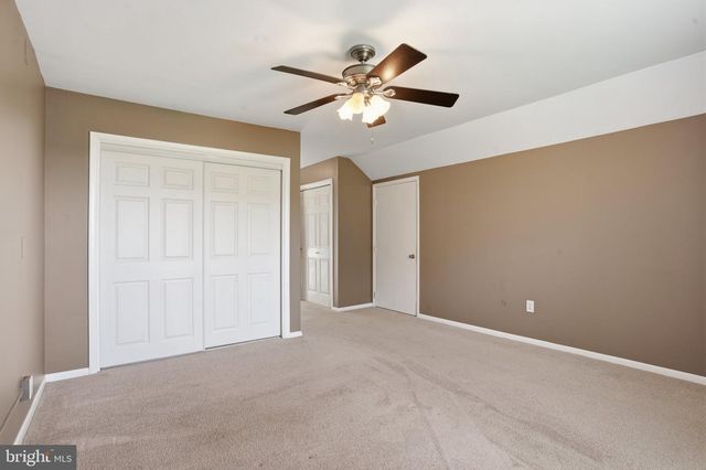 2807 WESTGATE DR, Easton, PA 18040