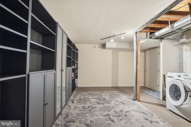 2807 WESTGATE DR, Easton, PA 18040