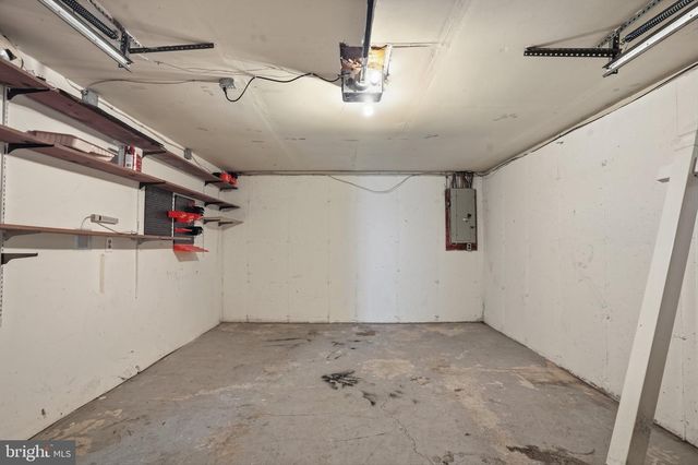 2807 WESTGATE DR, Easton, PA 18040